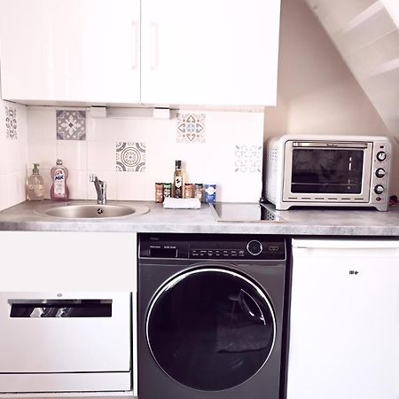 לאבאל Studio En Duplex En Centre Ville מראה חיצוני תמונה