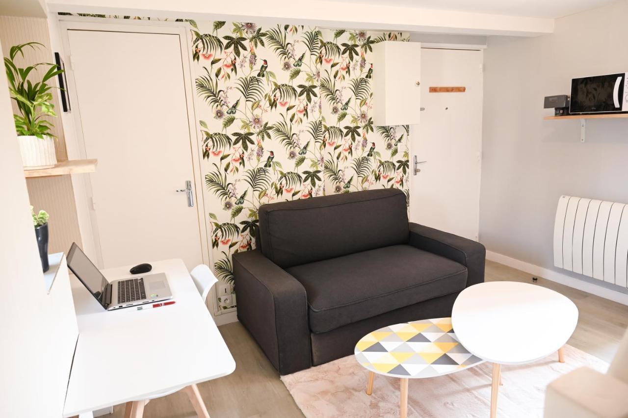 לאבאל Studio En Duplex En Centre Ville מראה חיצוני תמונה